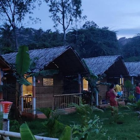 Island Vibes Hampi Guesthouse Dış mekan fotoğraf