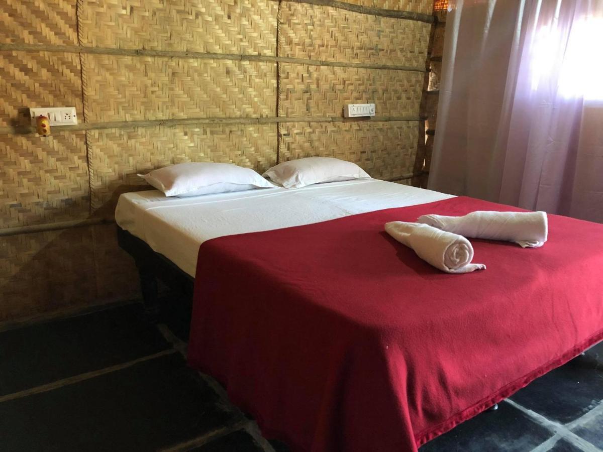 Island Vibes Hampi Guesthouse Dış mekan fotoğraf