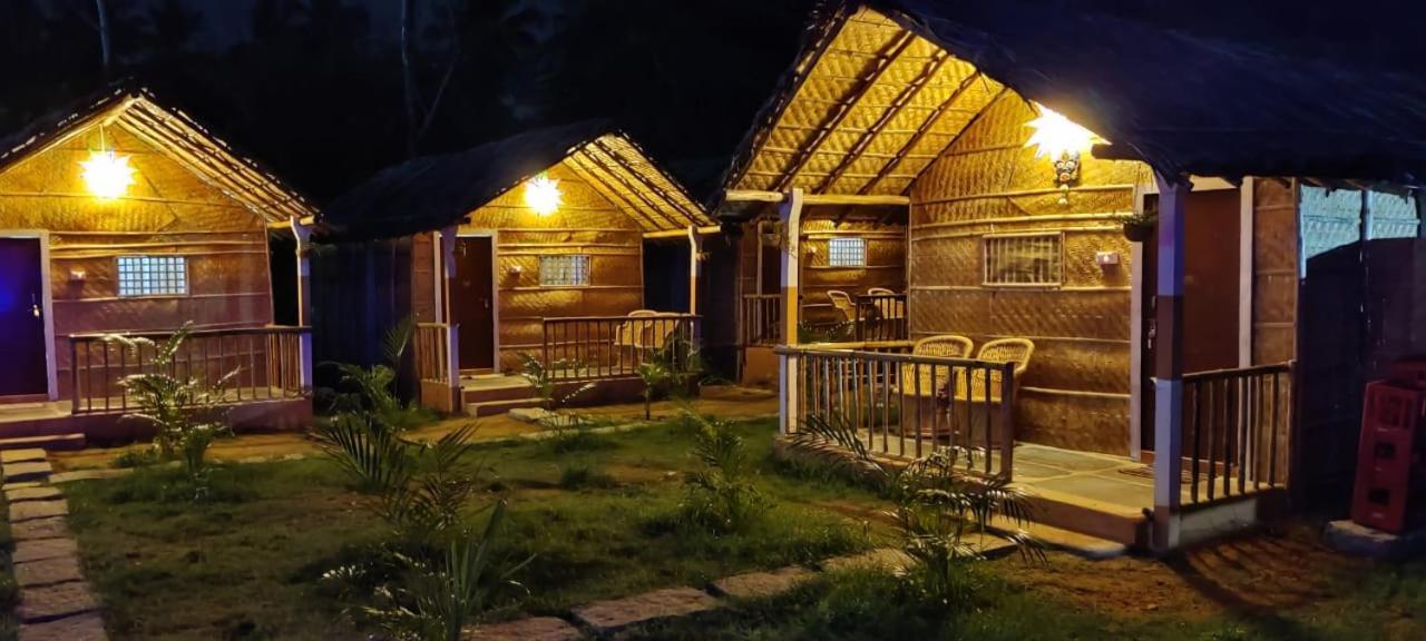 Island Vibes Hampi Guesthouse Dış mekan fotoğraf