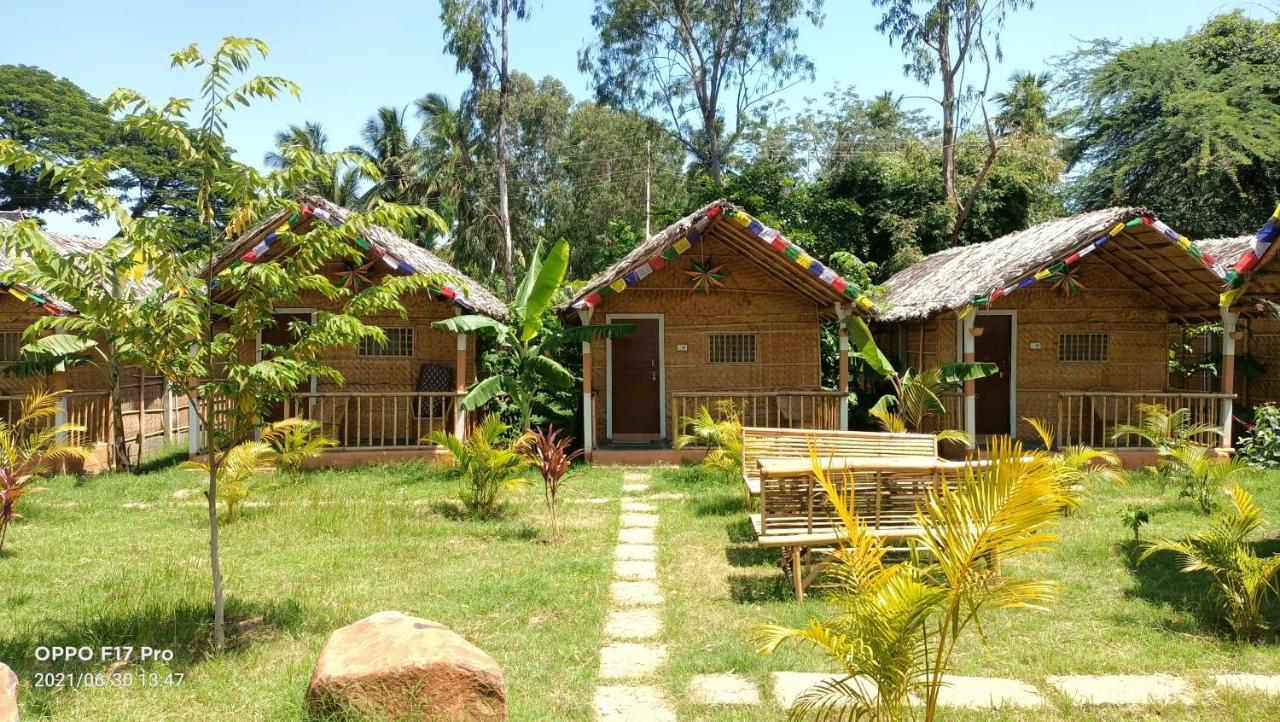 Island Vibes Hampi Guesthouse Dış mekan fotoğraf