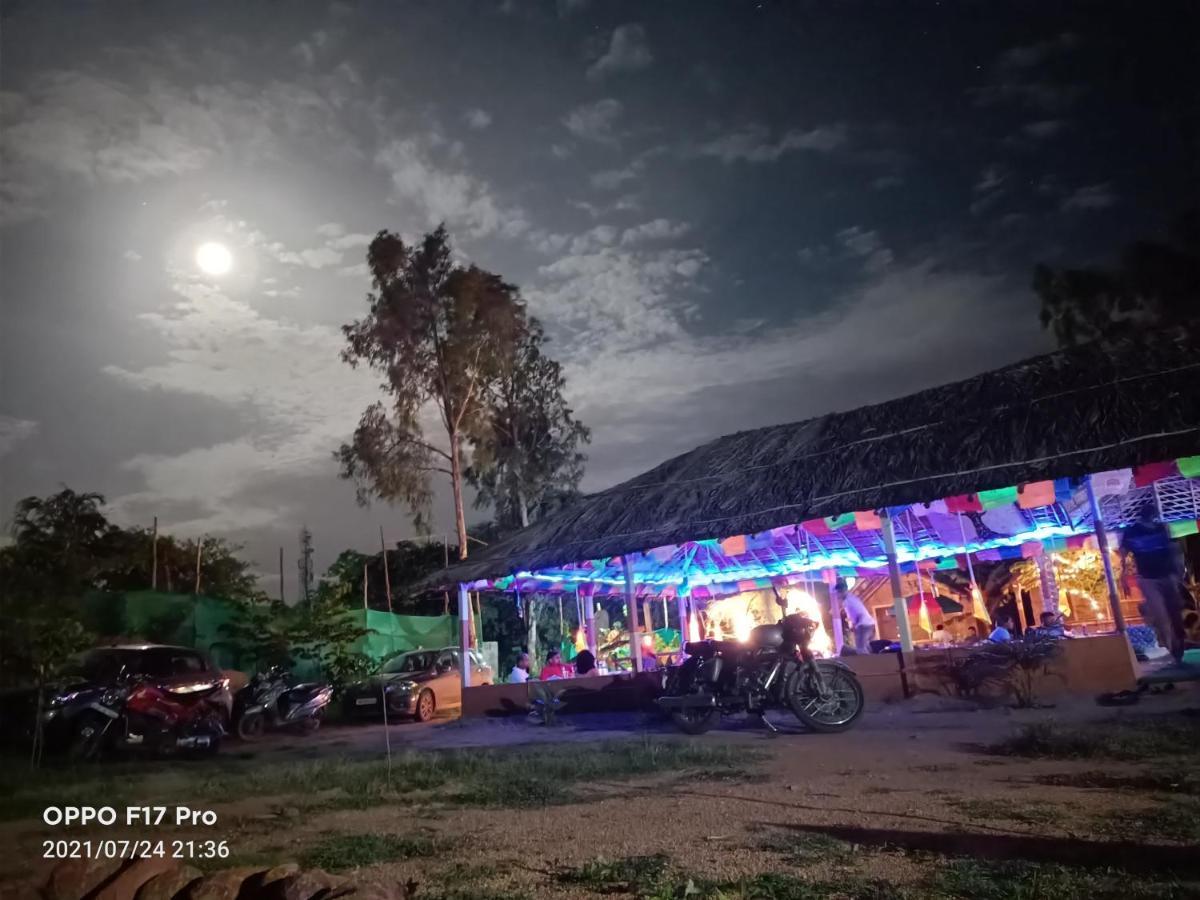 Island Vibes Hampi Guesthouse Dış mekan fotoğraf